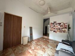 Glasgow Road (D19), Terrace #478003531